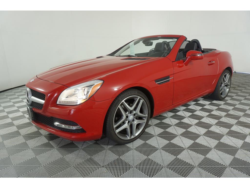 Pre-owned 2014 Mercedes-benz Slk Slk 250 Rwd 2 Door Convertible